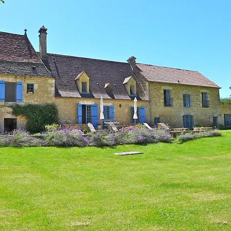 Par La Riviere 5*