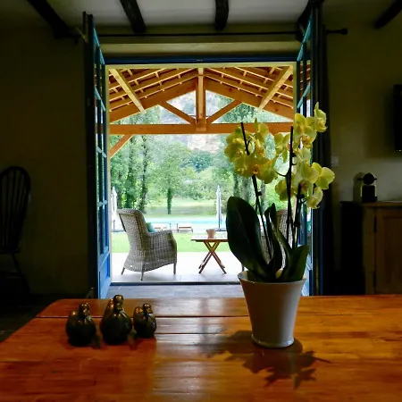 Par La Riviere Bed and breakfast 4*