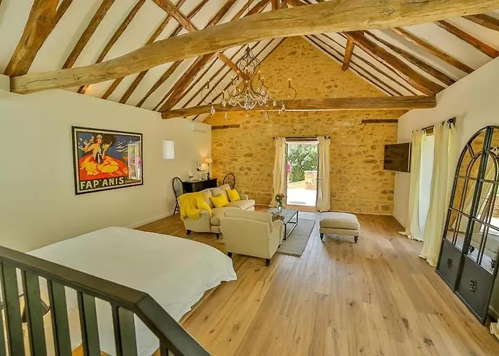 فندق مبيت وإفطار Par La Riviere لا روك-غاجياك