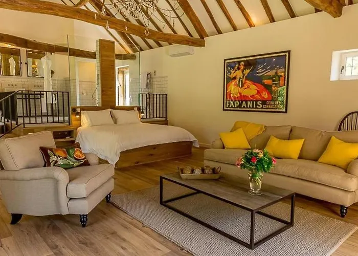 Par La Riviere فندق مبيت وإفطار لا روك-غاجياك