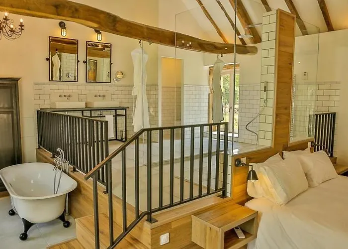 Par La Riviere فندق مبيت وإفطار لا روك-غاجياك