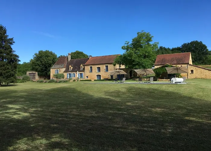 Par La Riviere لا روك-غاجياك