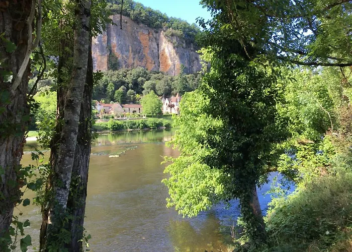 فندق مبيت وإفطار Par La Riviere لا روك-غاجياك