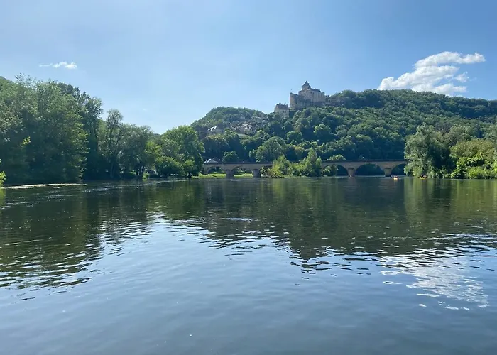 Par La Riviere فندق مبيت وإفطار لا روك-غاجياك