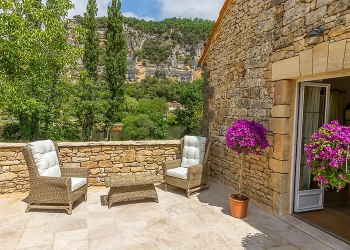 Par La Riviere لا روك-غاجياك